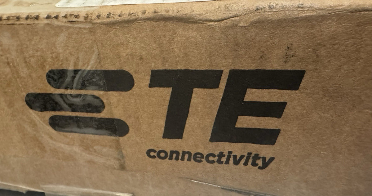 TE Connectivity 1658998-1 DIN Connectors Circular 40 PACK NEW! FREE SHIPPING!