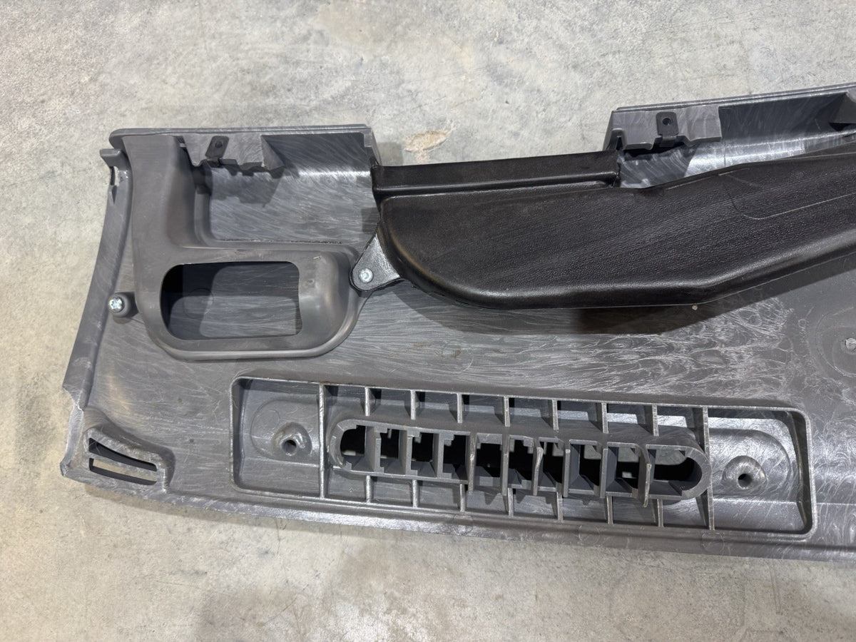 22-42263-000 Freightliner Duct Face Dash Panel Grey NEW! FREE SHIPPING!