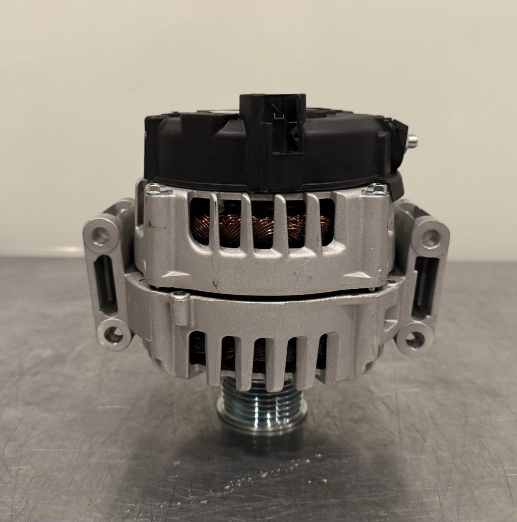 WAI 21487N Alternator 12VDC 220A For Mercedes Benz NEW! DAMAGED CONNECTION!