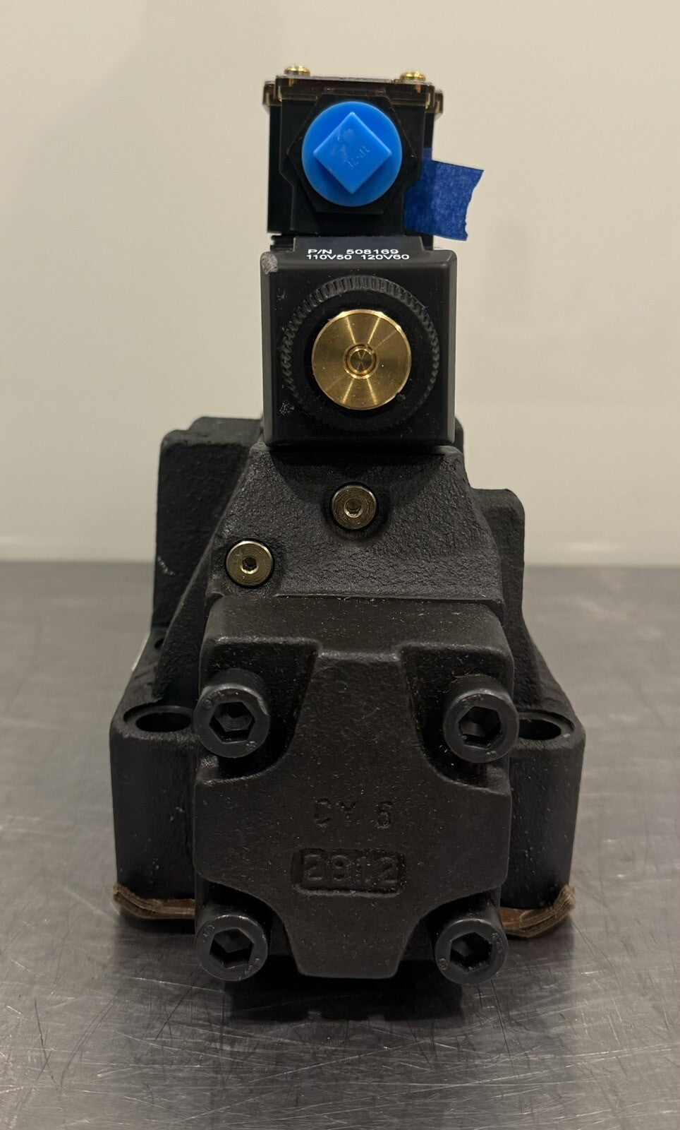 Eaton DG5V-8-H-6C-M-FW-B-10 Hydraulic Directional Control Valve NEW!
