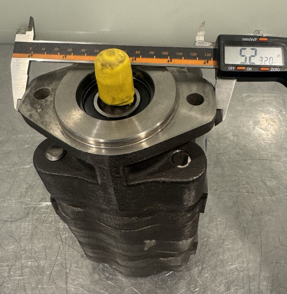 Hydraulic Pump 9 Spline Shaft 2 Bolt 98730260210 NEW! FREE SHIPPING!