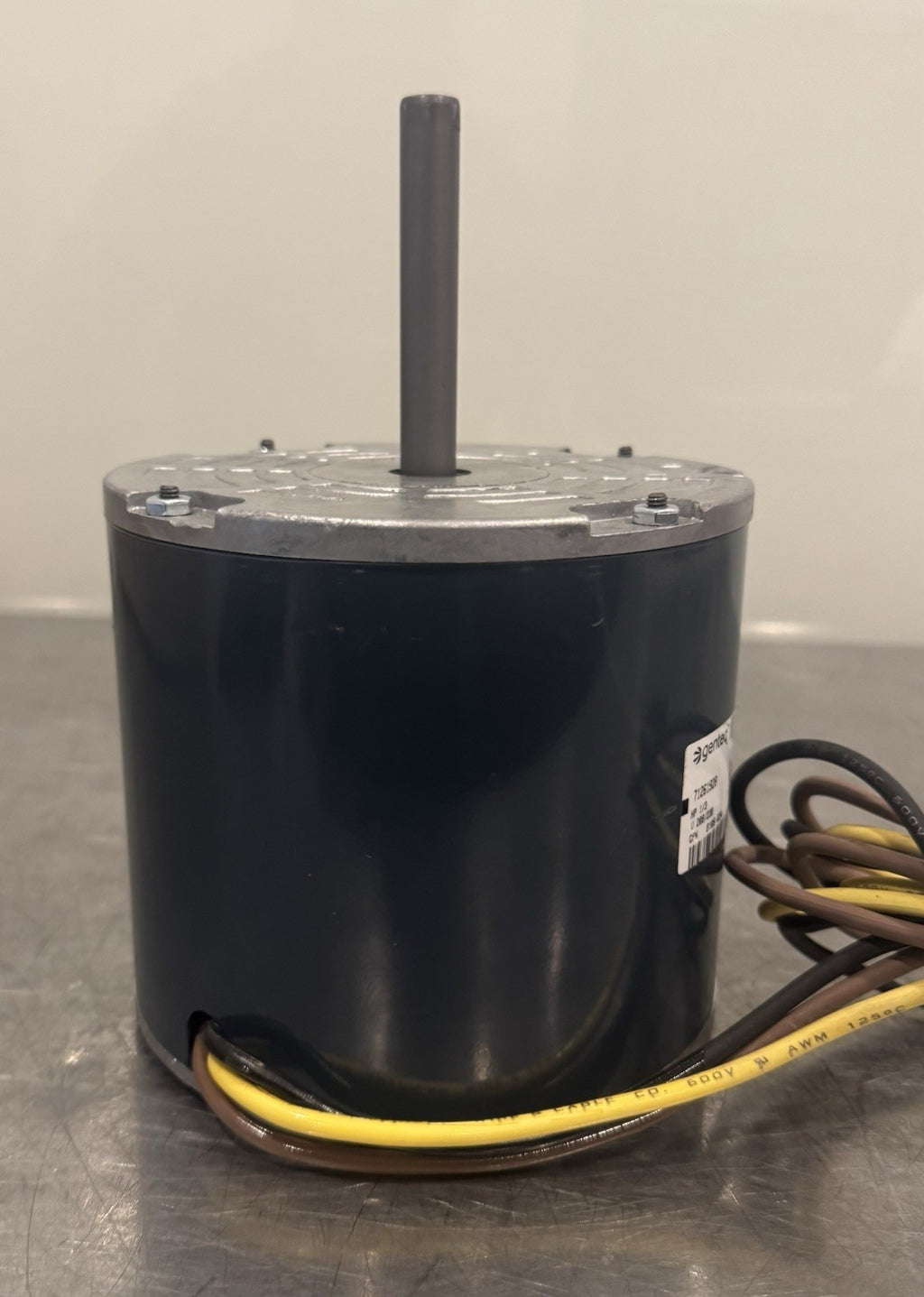 8105-034 Genteq 1/3 HP 208/230V 1110 RPM Motor 71261928 NEW! FREE SHIPPING!