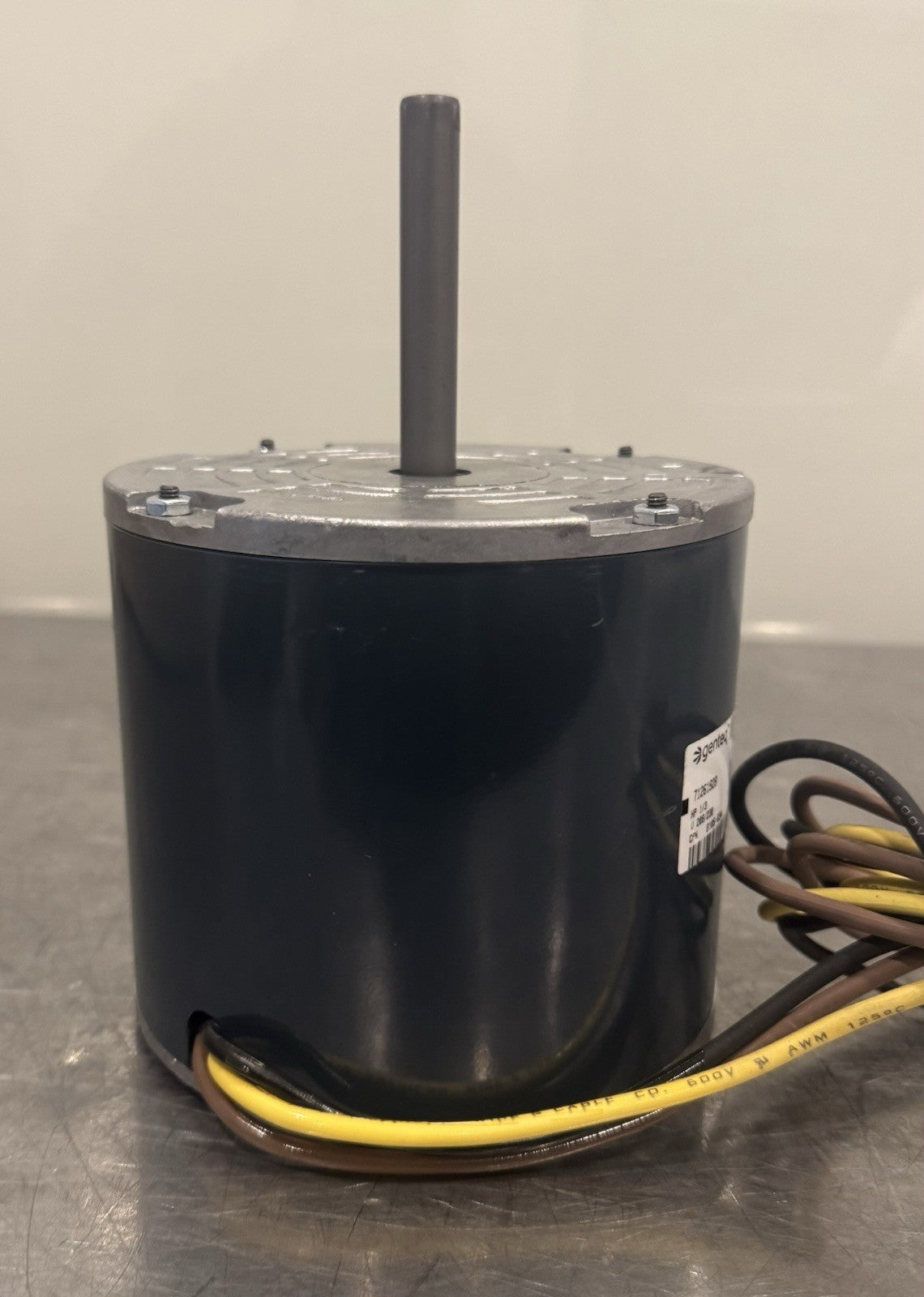 8105-034 Genteq 1/3 HP 208/230V 1110 RPM Motor 71261928 NEW! FREE SHIPPING!