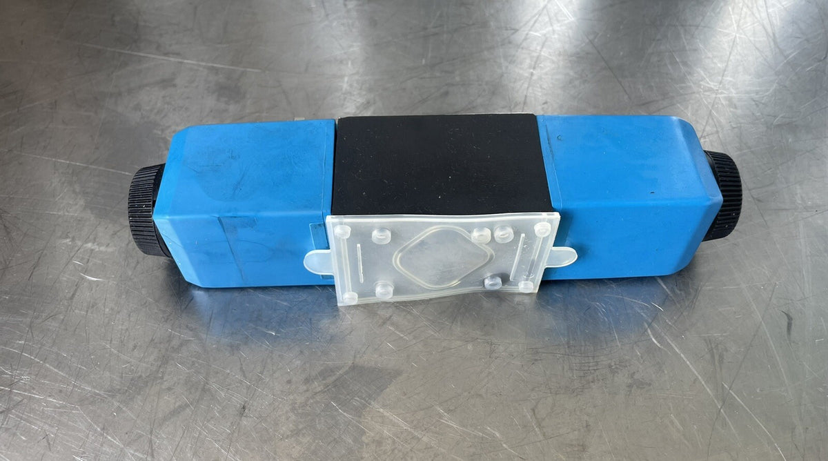 Eaton DG4V-3-6C-VM-U-G7-60 Directional Control Valve 859724 NEW! FREE SHIPPING!