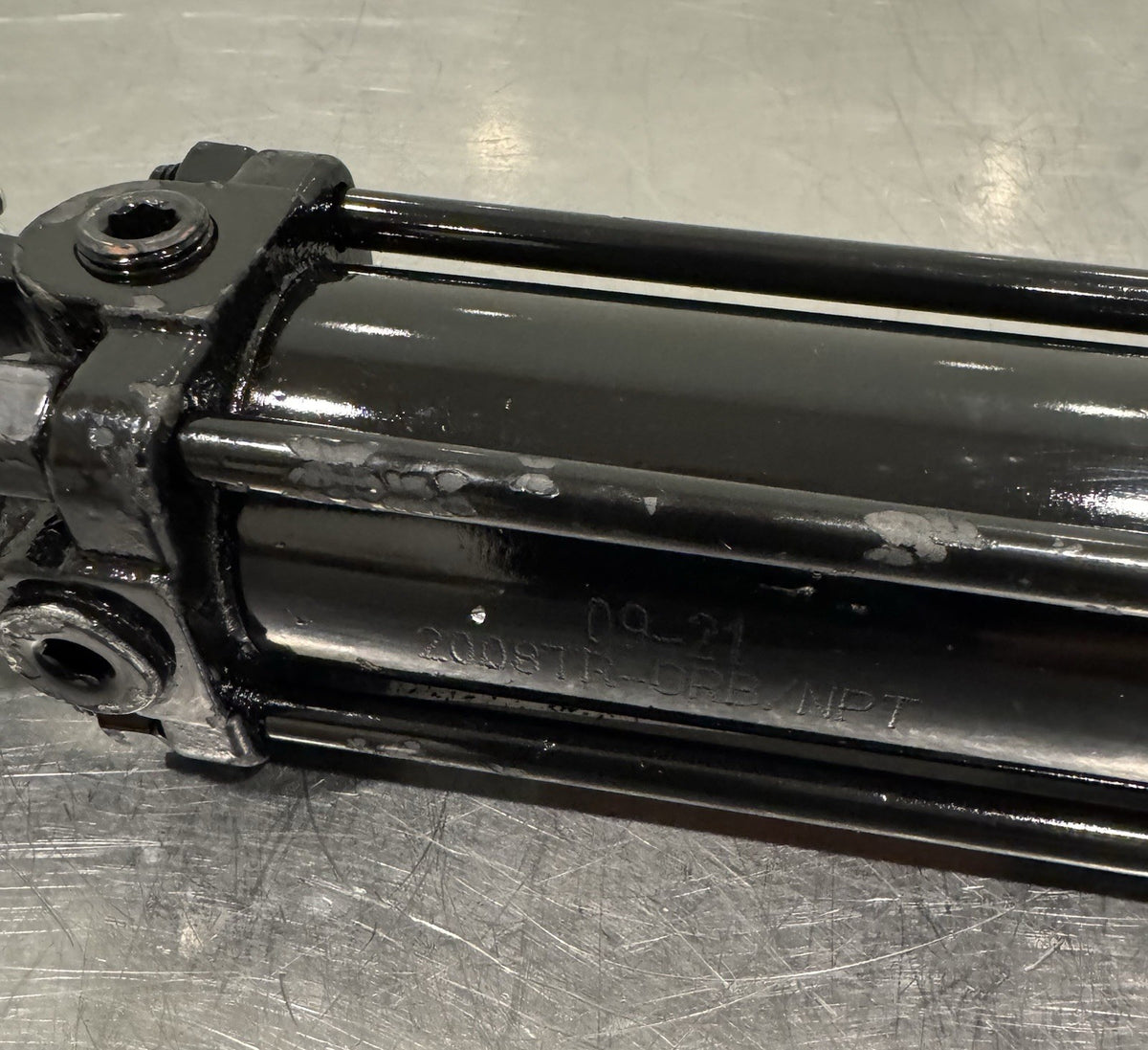 Advanced 2008TR-ORB/NPT Hydraulic Cylinder 2” Bore 8” Stroke 1-1/8” Rod NEW!