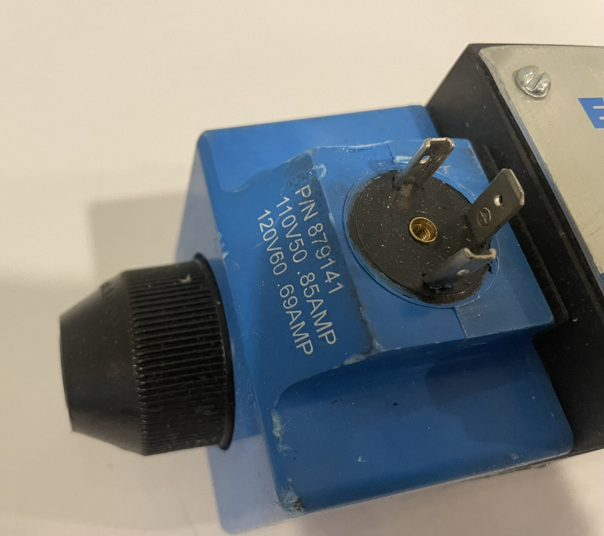 Eaton DG4S4-016C-U-B-60 Directional Solenoid Valve NEW! FREE SHIPPING!