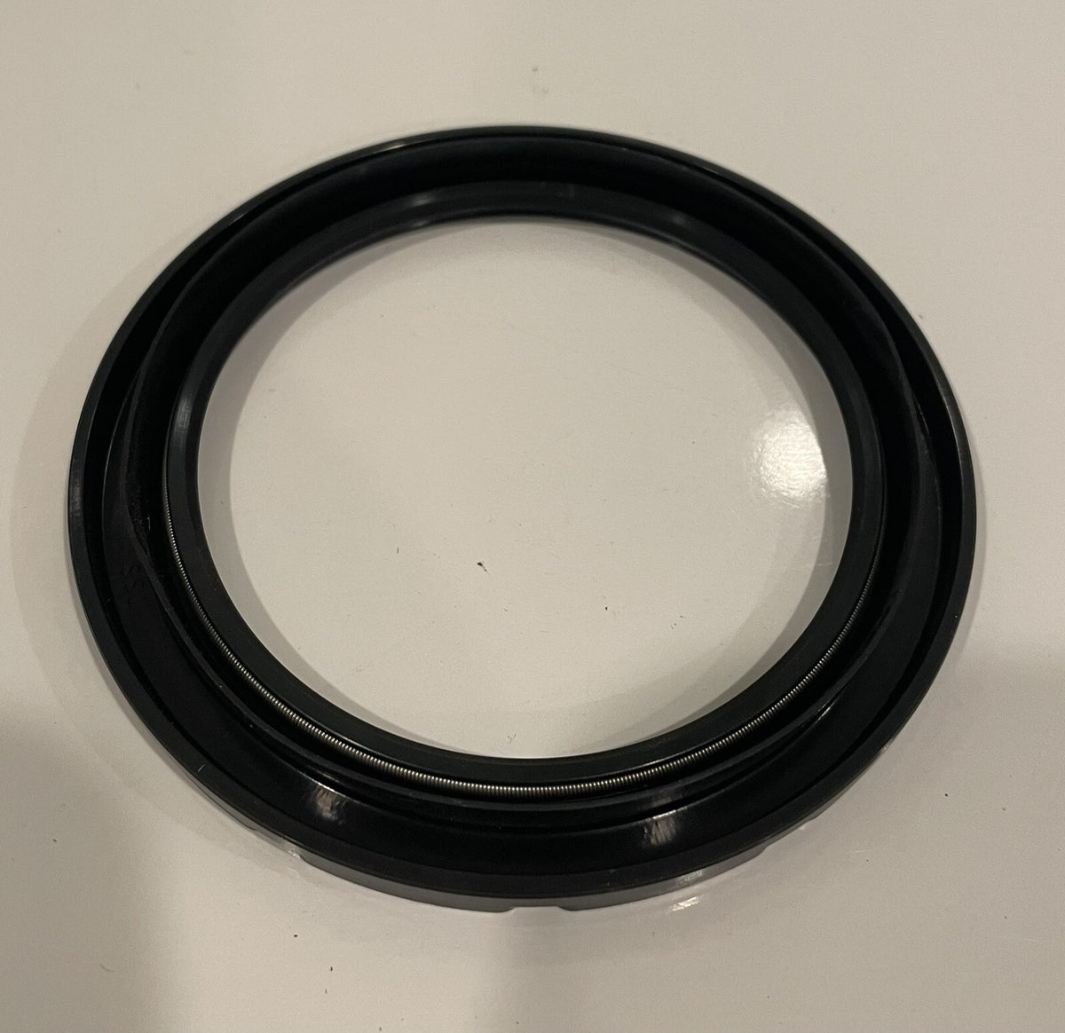 Trelleborg TRUN00027/N7MVY Radial Oil Seal TSS TRUN000277 NEW! FREE SHIPPING!