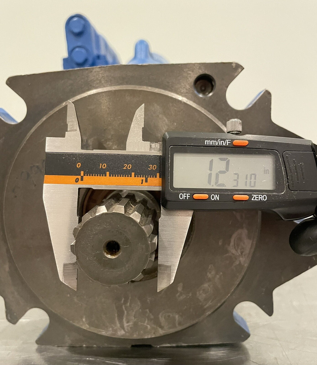 Eaton 421AK00761B Hydraulic Piston Pump Open Circuit 420 Series NEW!