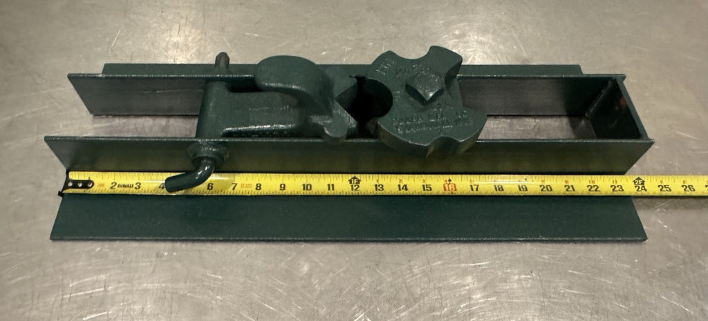 Monitor 201PH Adjustable Pipe Holder Hinge Pin Clamp Jaw Drop Pipe NEW!