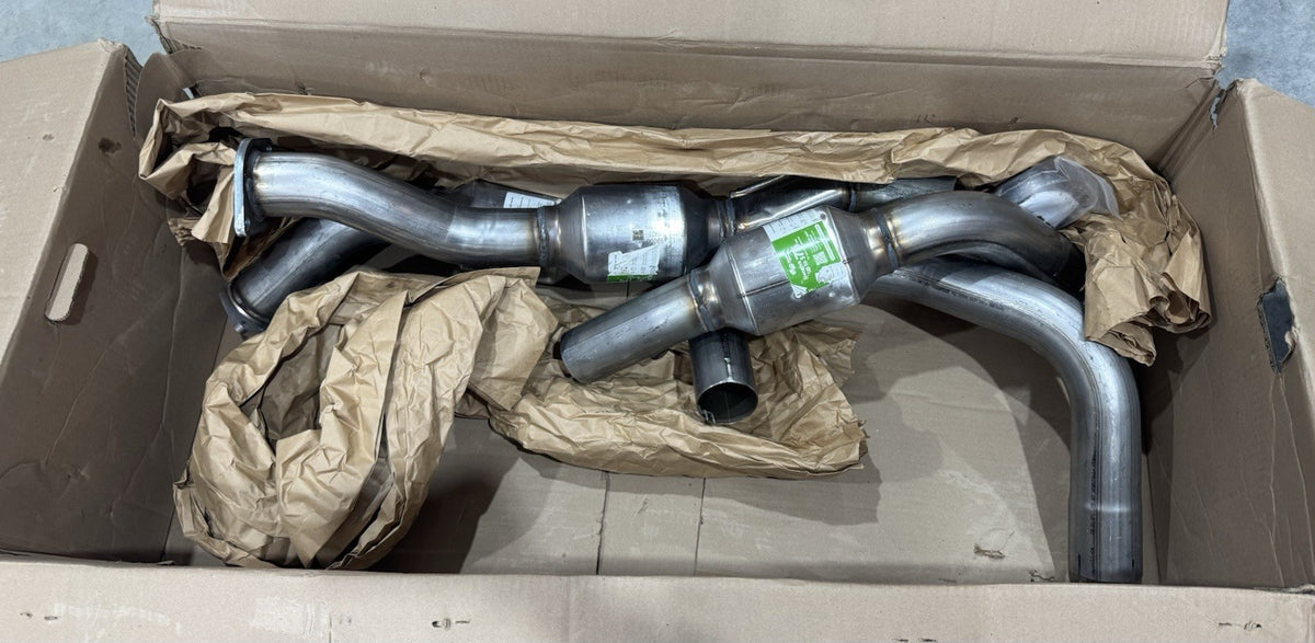 Magnaflow 52113 Catalytic Convertor Direct Fit OEM Chevy Express NEW IN BOX!