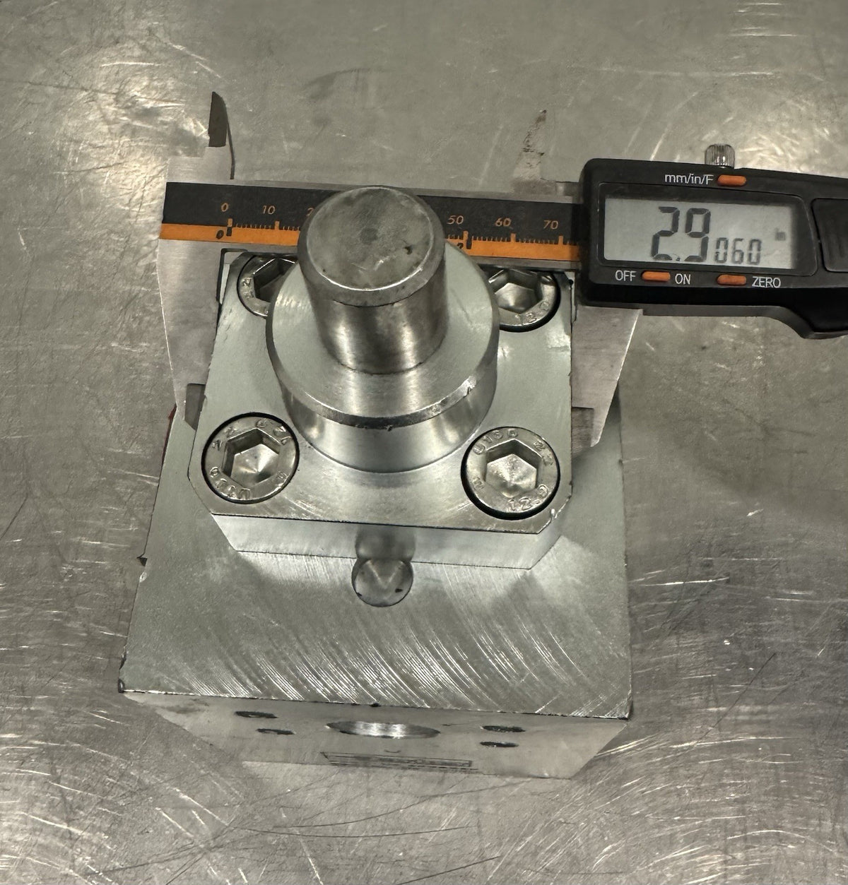 Parker 8F3868F Hydraulic Valve Manifold NEW! FREE SHIPPING!