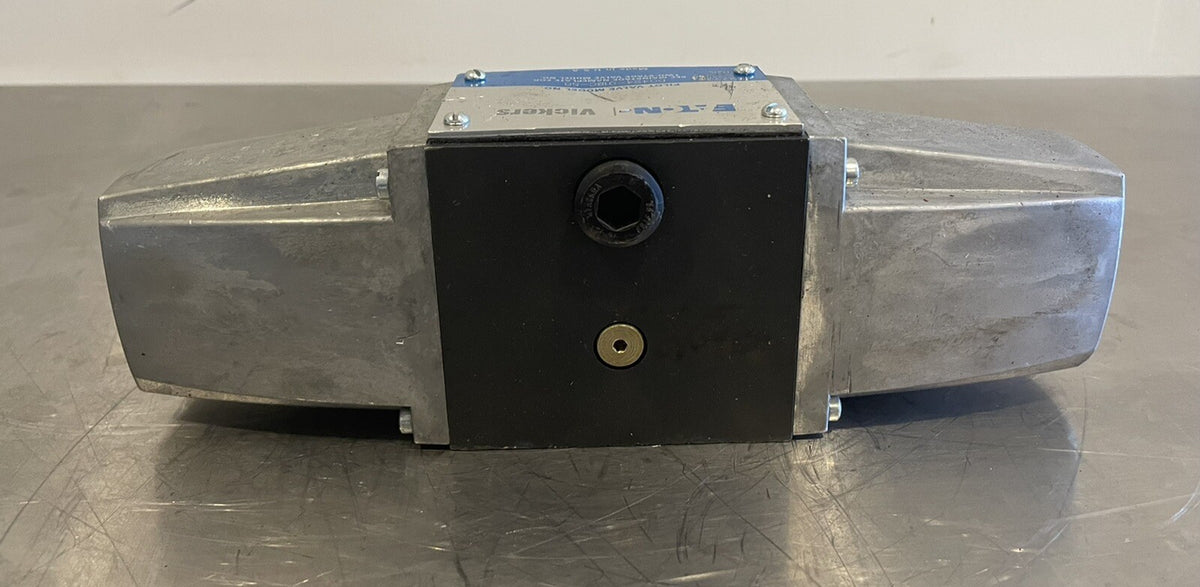 Eaton DG4S4-018C-50 Directional Control Solenoid Actuation NEW! FREE SHIPPING!