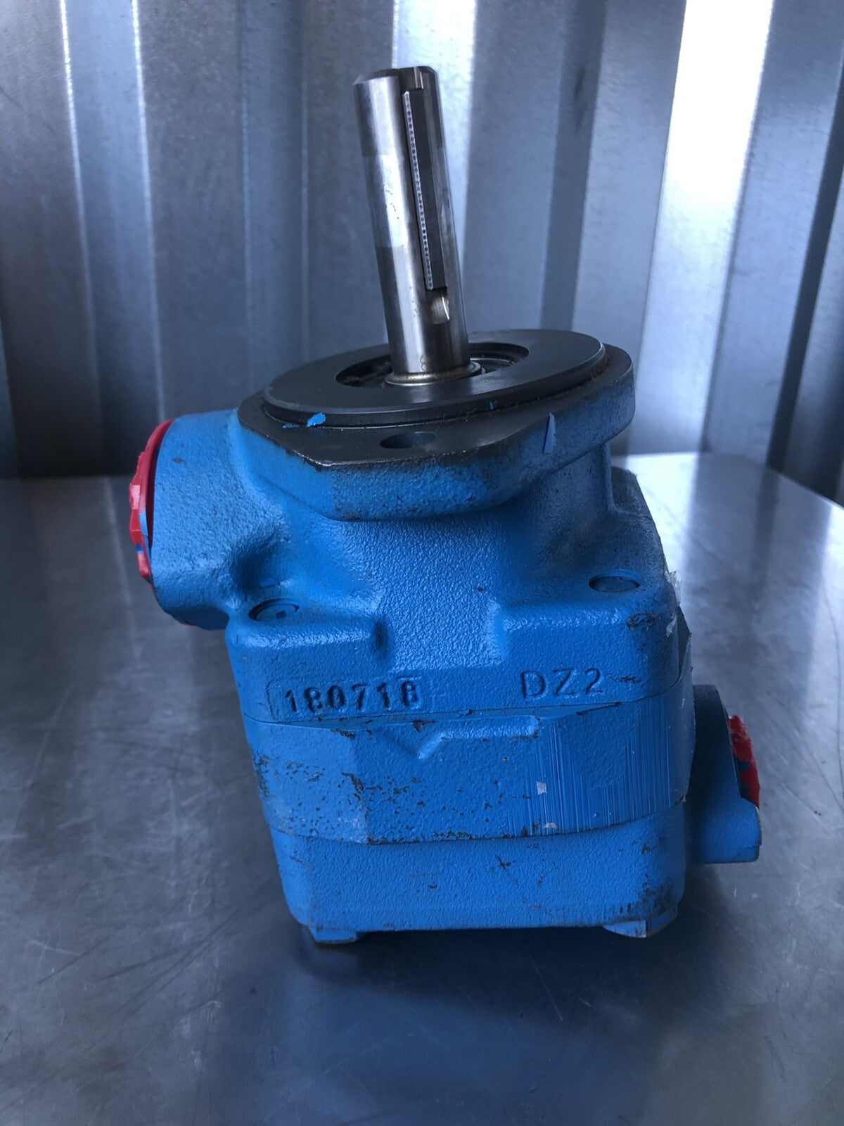 Eaton V20 1S13S 1A11 Hydraulic Vane Pump 372561-1 NEW! FREE SHIPPING!
