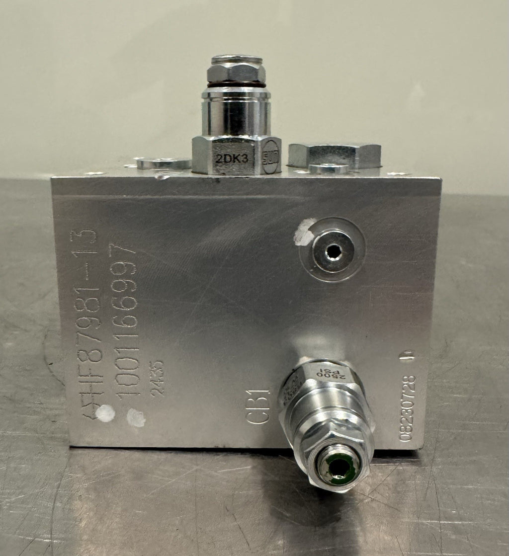 JLG 1001166997 Manifold Block Hydraulic NEW! FREE SHIPPING!
