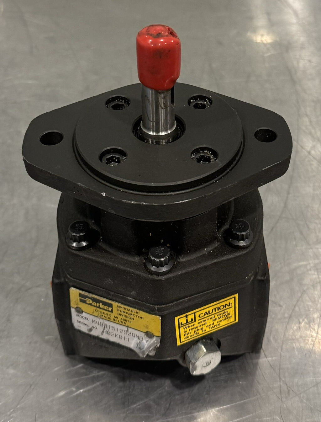Parker M4B01512S20NB Hydraulic Motor High Speed NEW! FREE SHIPPING!
