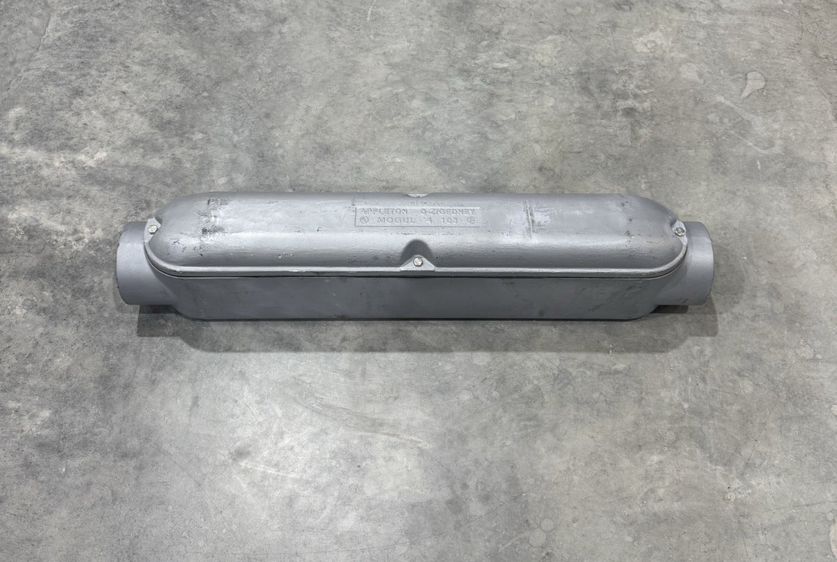 Appleton O-Z/Gedney 4 103 Conduit Body W/ Cover NEW! FREE SHIPPING!