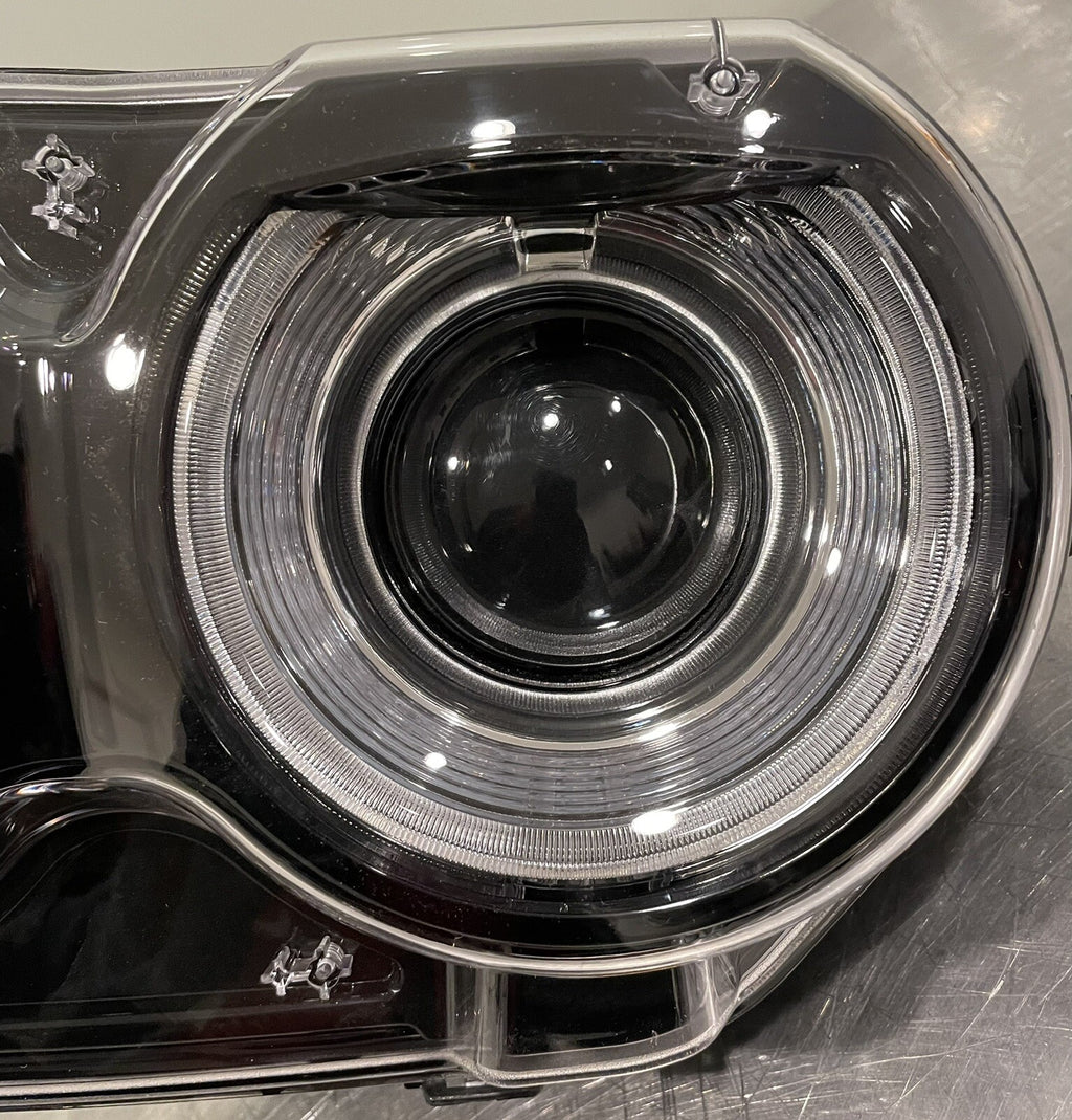 VLand YAA-DG-2041 Headlight Replacement For Dodge Challenger NEW! FREE SHIPPING!