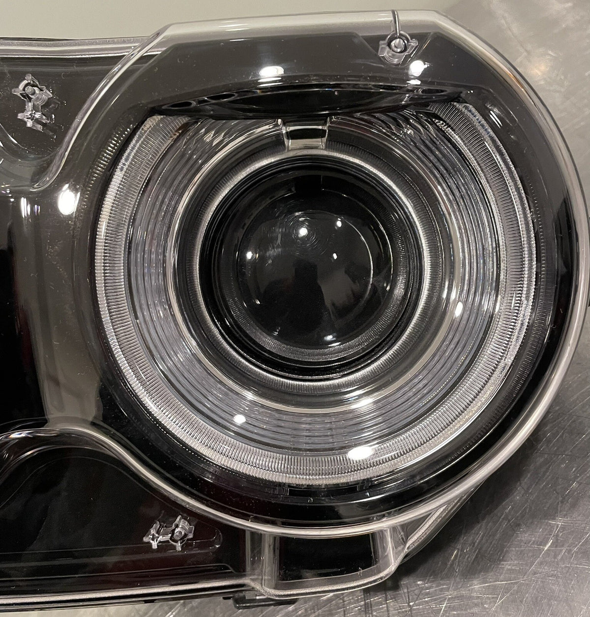VLand YAA-DG-2041 Headlight Replacement For Dodge Challenger NEW! FREE SHIPPING!