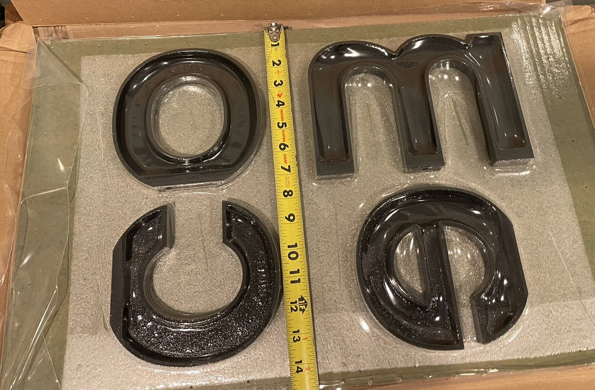 Gemini Cast Welcome Sign Letters NEW IN BOX Retails $250