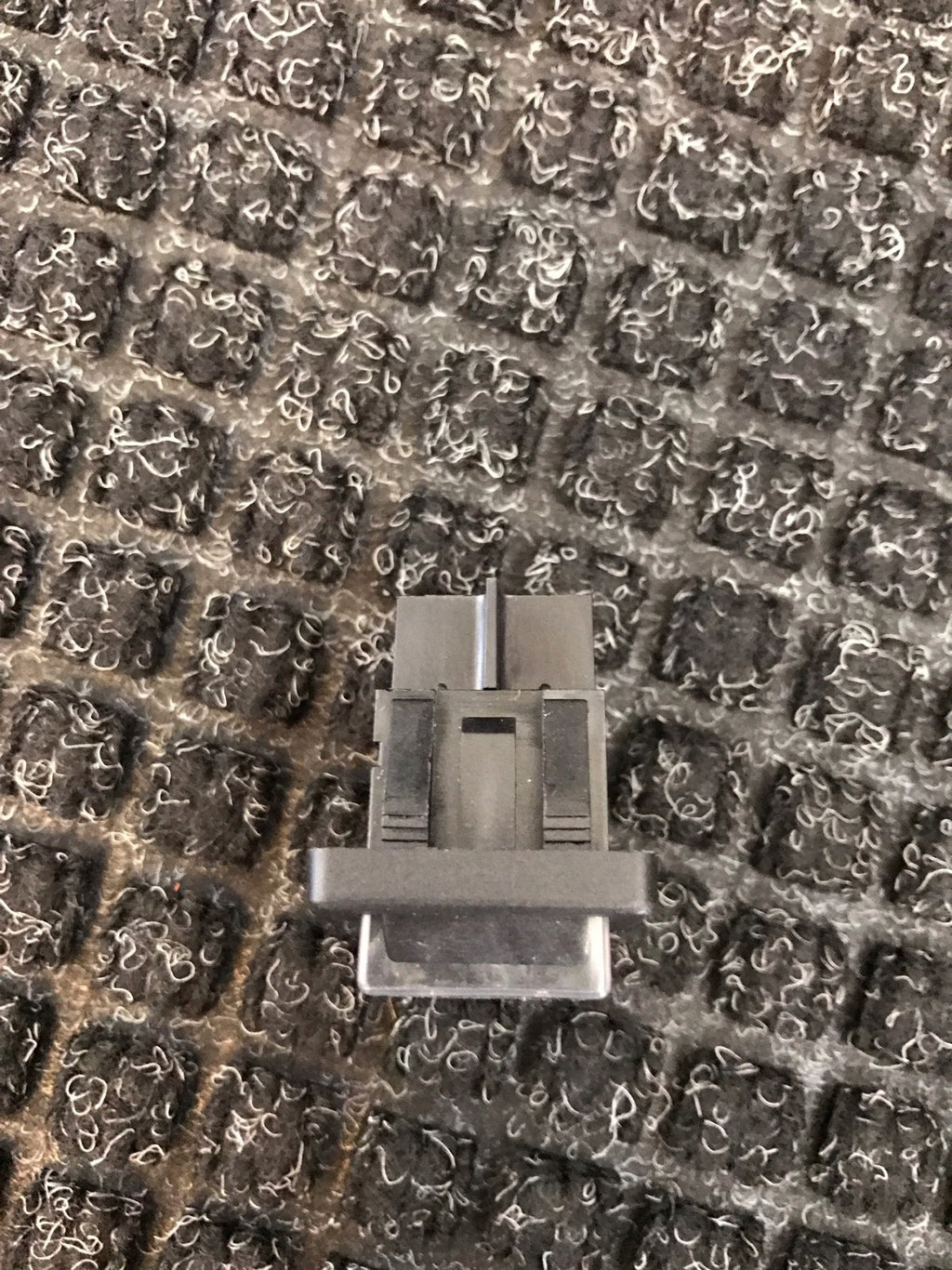Elektron Technology Arch electric Rocker Switch Lot Of 50 C1350ALGAI NEW