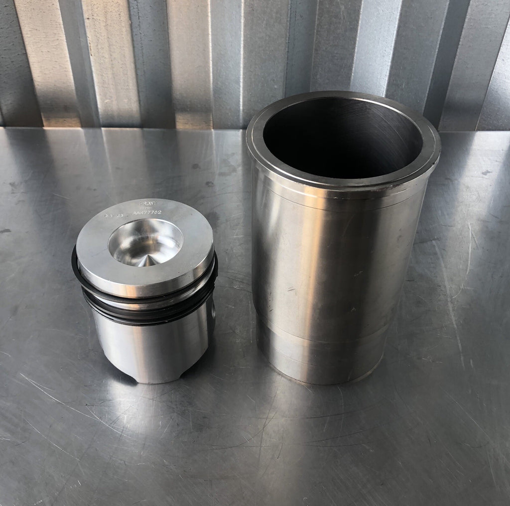 John Deere Piston & Sleeve Kit Reliance Sleeve NR116463 Piston AAR77762 100mm