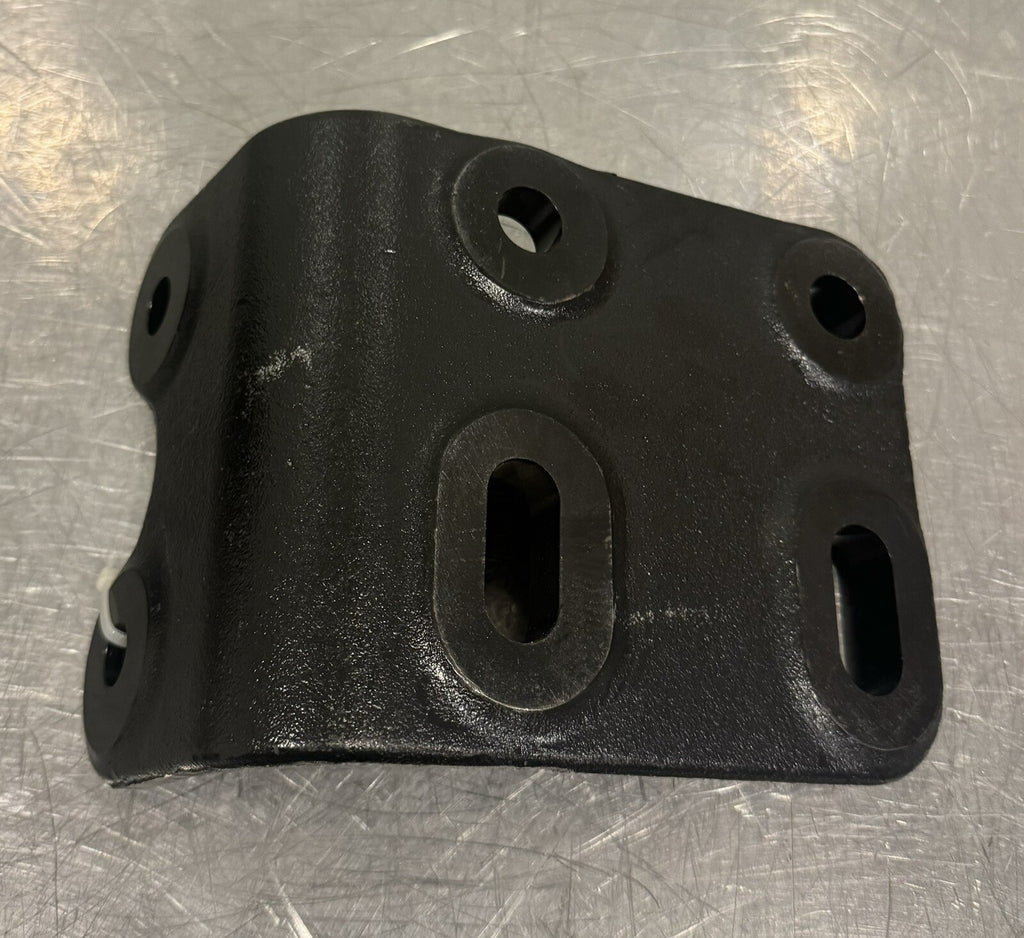 Paccar D62-6070 Engine Mount Bracket Support NEW! FREE SHIPPING!