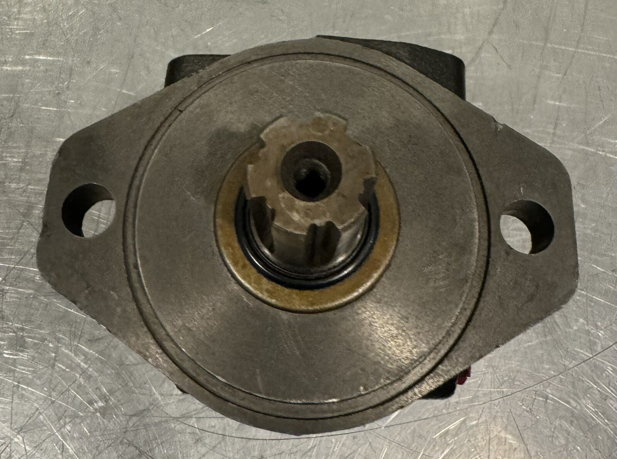 White Drive 200090A7102BAAAA Orbital Hydraulic Motor NEW! FREE SHIPPING!