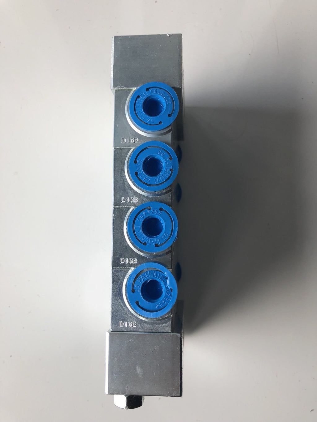 Graco D16C A16C D16B Divider Valve Stack NEW