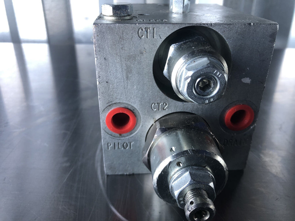 Eaton Vickers 1CEBL356F1635P Hydraulic Valve Block NEW!!! FREE SHIPPING!!!