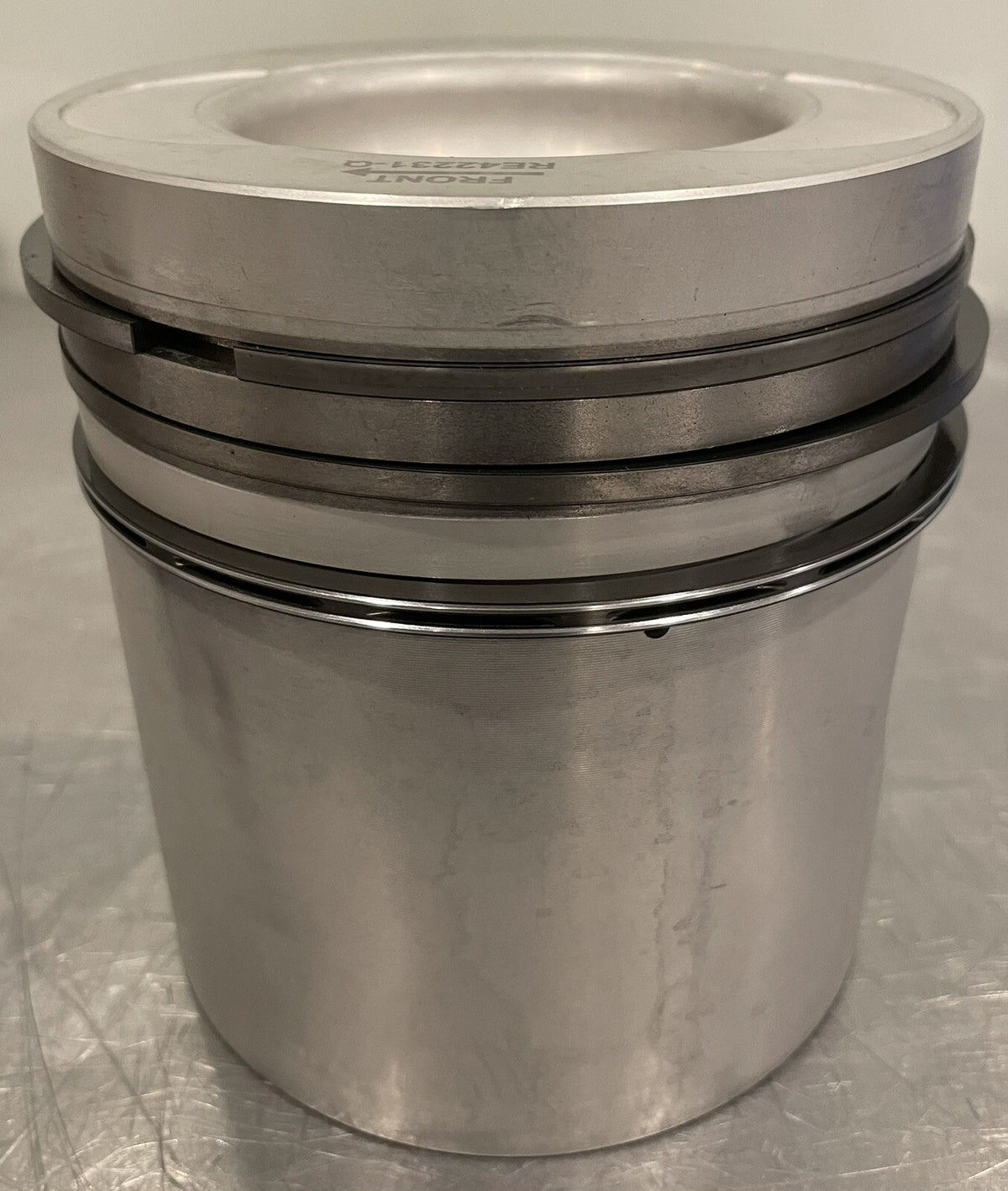 RE42231 Piston And Liner Kit For John Deere JD NEW! FREE SHIPPING!