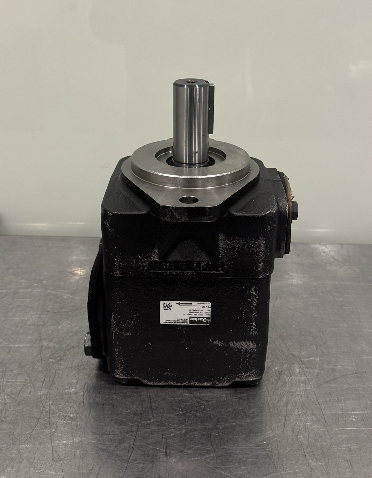Parker T7ES-085-1R00-A100 Hydraulic Vane Pump 024-90803-000 NEW! FREE SHIPPING!