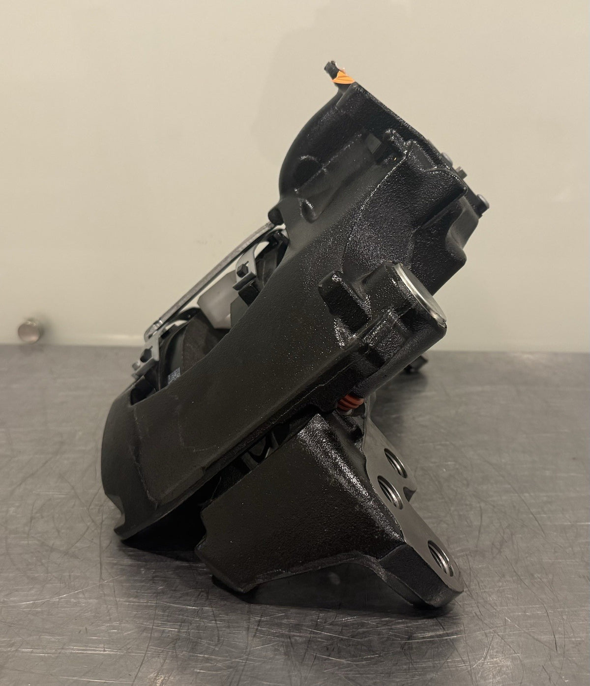 Wabco 6404210040 Disc Brake Caliper ASSY Maxxus NEW! NO CORE! FREE SHIPPING!