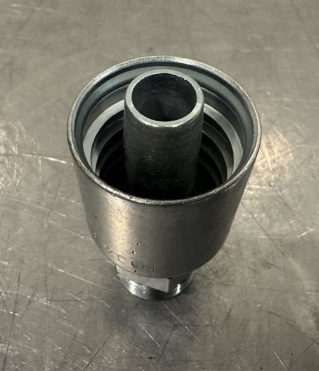 Parker 1D043-15-8 Hydraulic Hose Fitting Crimp Style Male NEW! FREE SHIPPING!