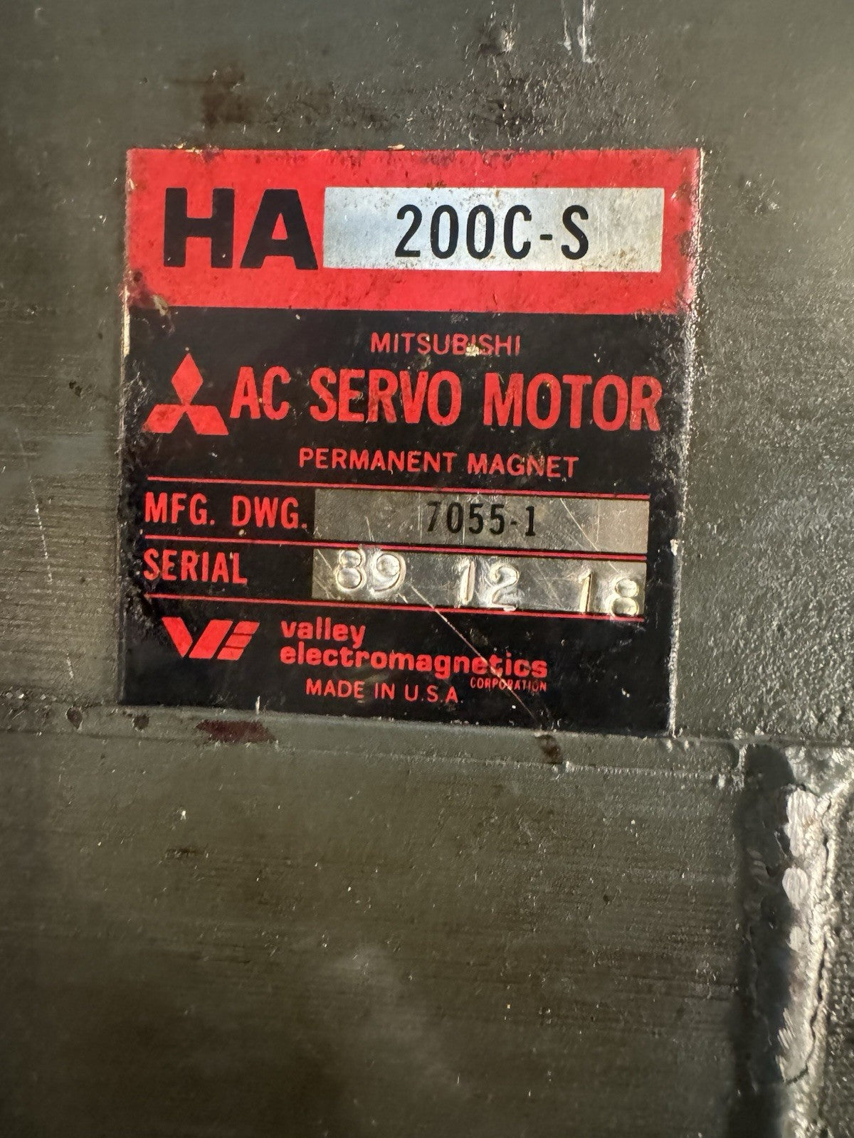 Mitsubishi HA200C-S AC Servo Motor HA200CS 7055-1 UNTESTED MAY WORK! SHIPS FREE!