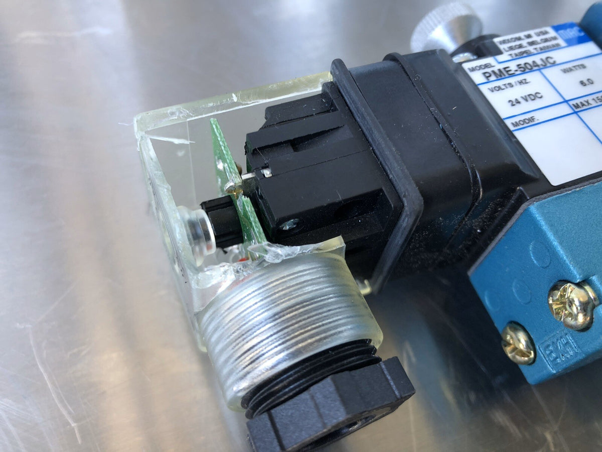MAC MV-A2B-A211-PM-504JC Solenoid Valve NEW!! FREE SHIPPING!!
