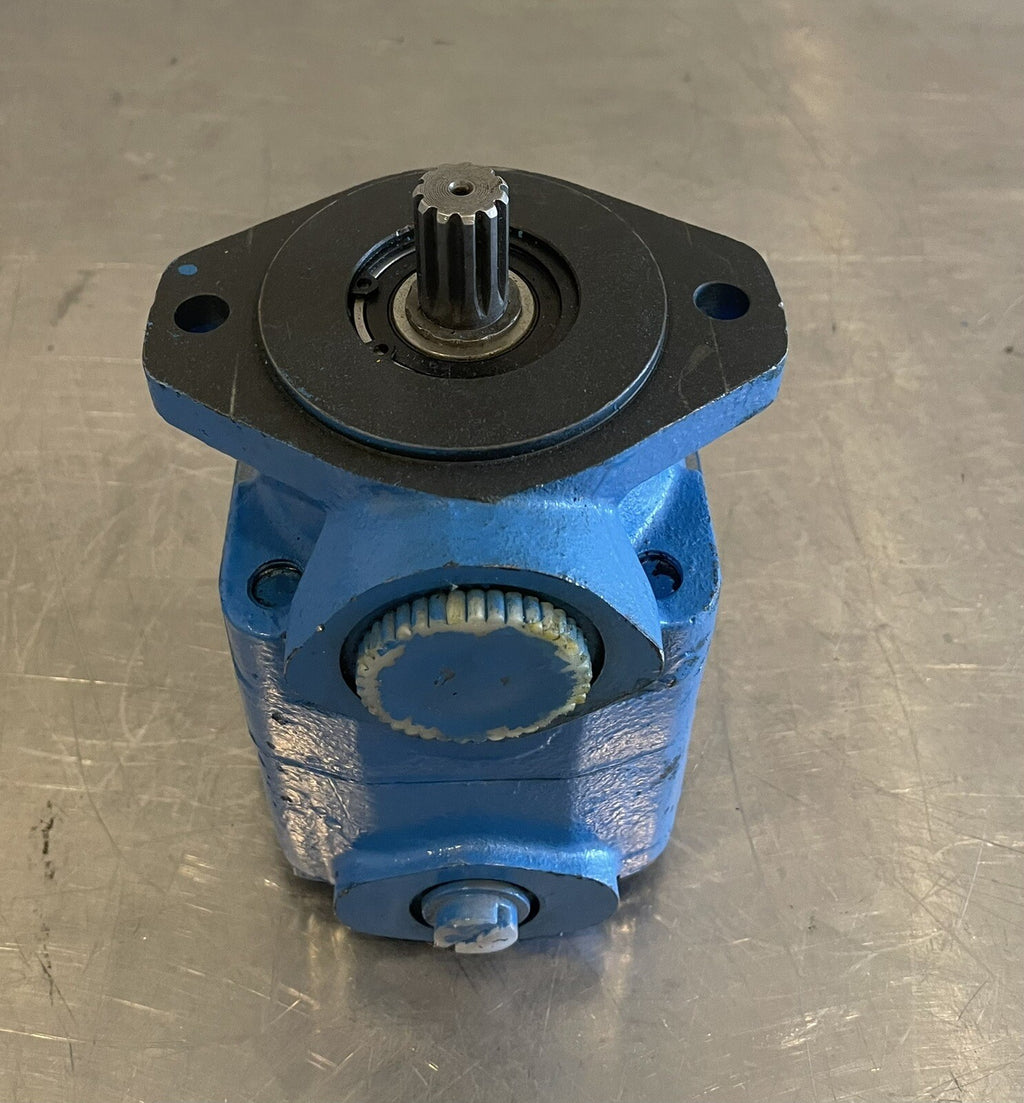 Hydraulic Motor 11 Spline 2 Bolt Blue NEW! FREE SHIPPING!