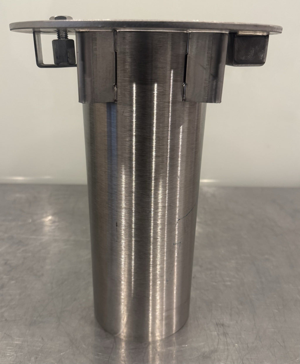 Global Industrial Removable Bollard Embedment Sleeve Ground Flush Mount NEW!