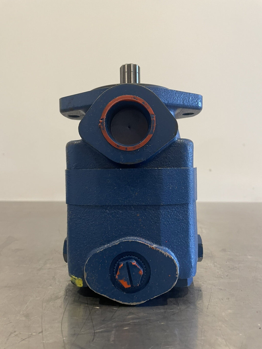 Fluidyne WF820598 Hydraulic Vane Pump A3840003-014 NEW! FREE SHIPPING!