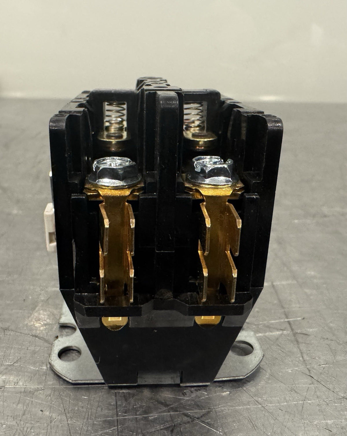 ABB DP30C2P-F/B Definite Purpose Contactor 30A Coil 24VAC NEW! FREE SHIPPING!