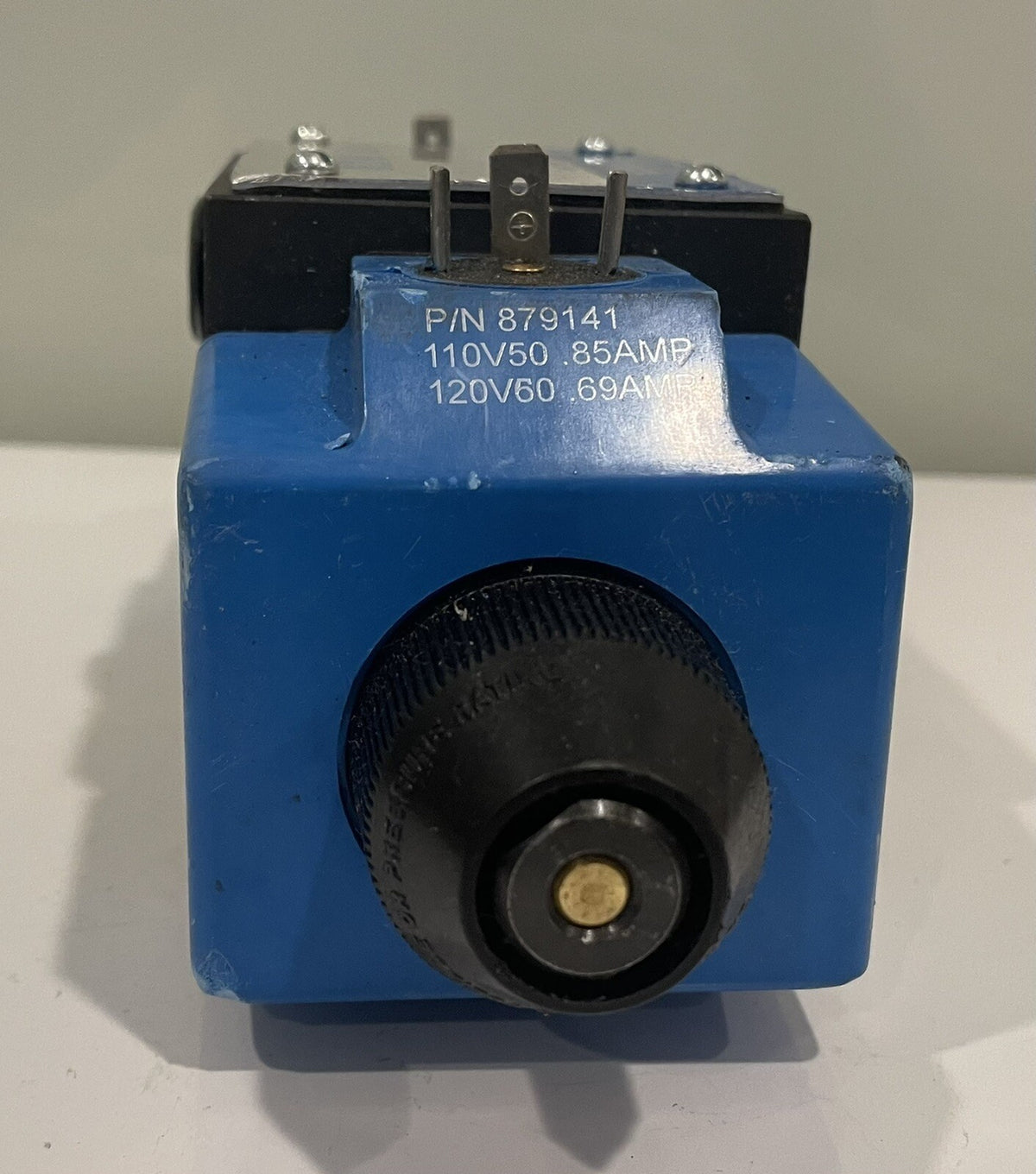 Eaton DG4S4-016C-U-B-60 Directional Solenoid Valve NEW! FREE SHIPPING!