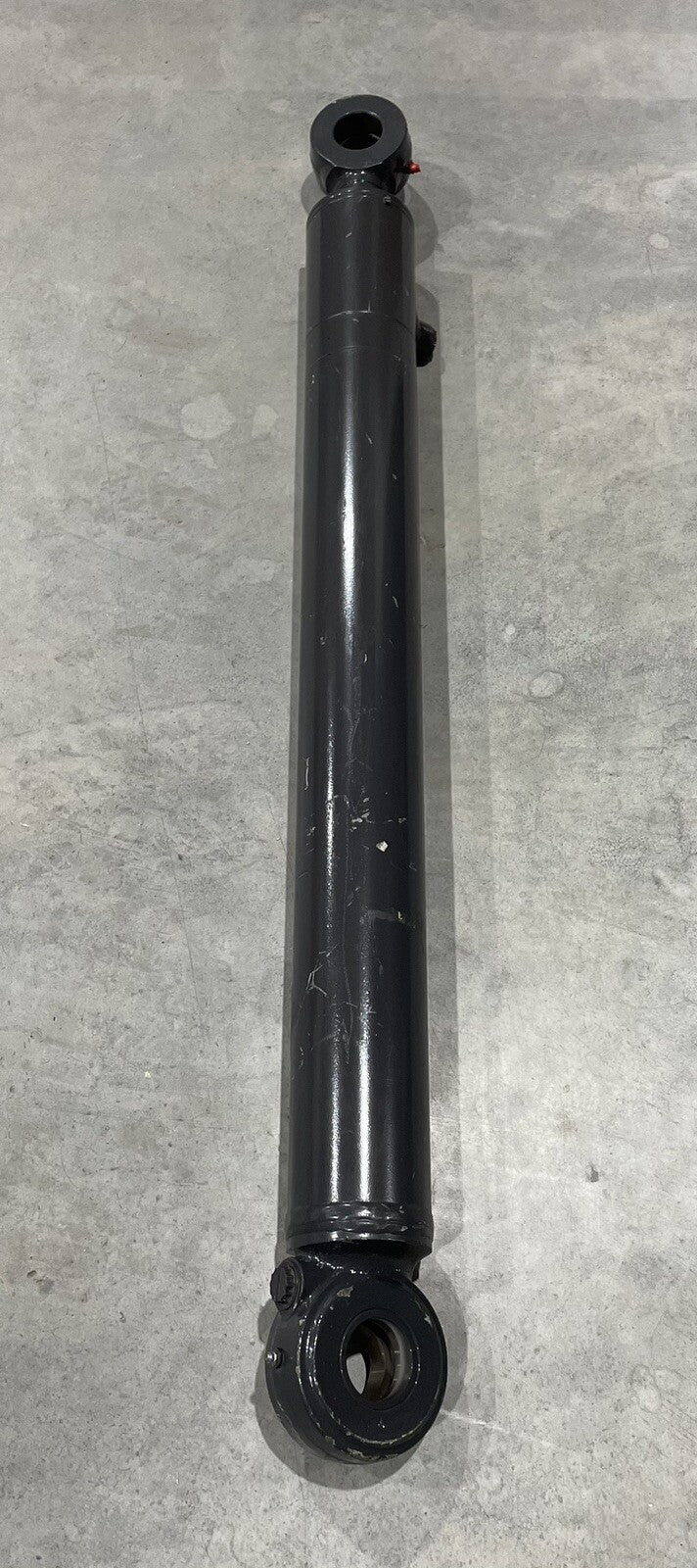 84560014R Hydraulic Lift Cylinder For Case New Holland CNH NEW! FREE SHIPPING!