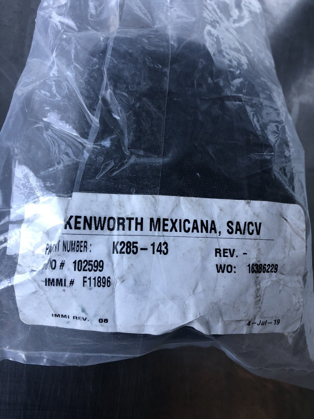 Kenworth K285 -143 Belt Sleep Bunk Conv NEW!!! FREE SHIPPING!!!