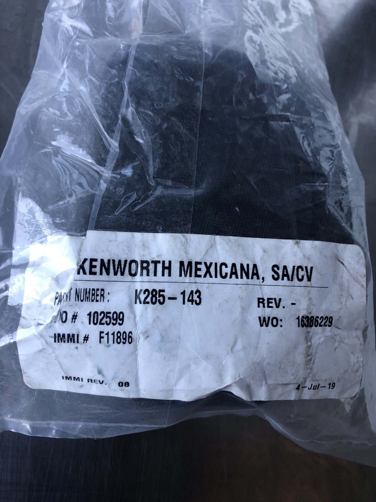 Kenworth K285 -143 Belt Sleep Bunk Conv NEW!!! FREE SHIPPING!!!