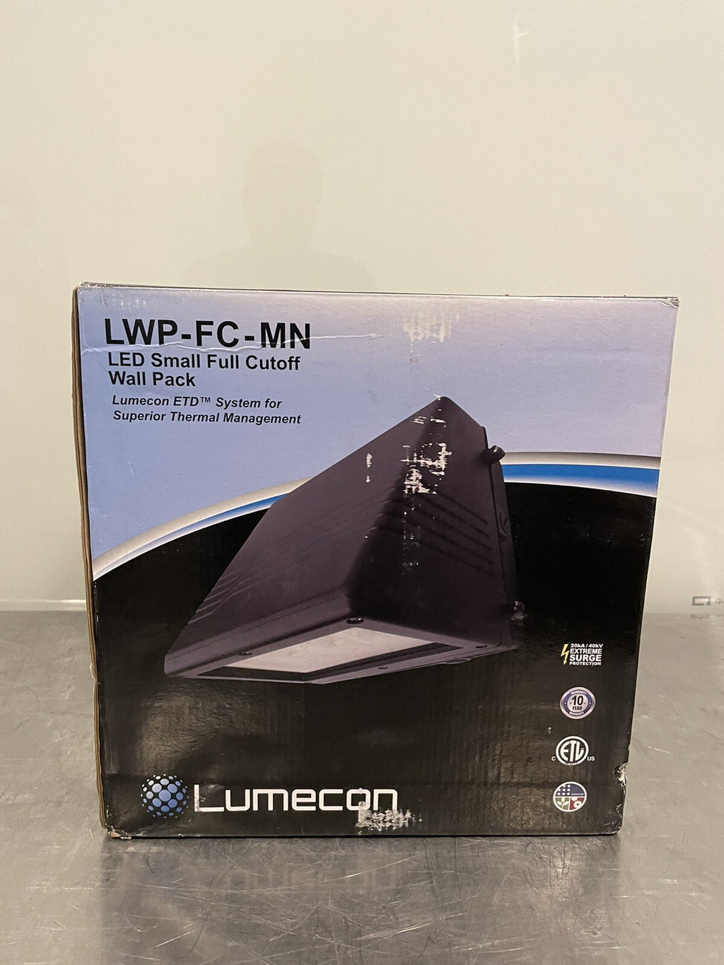 Lumecon Full Cut Off Mini Wallpack 14w 1633 Lumens 4000K Dark Bronze 120/277v