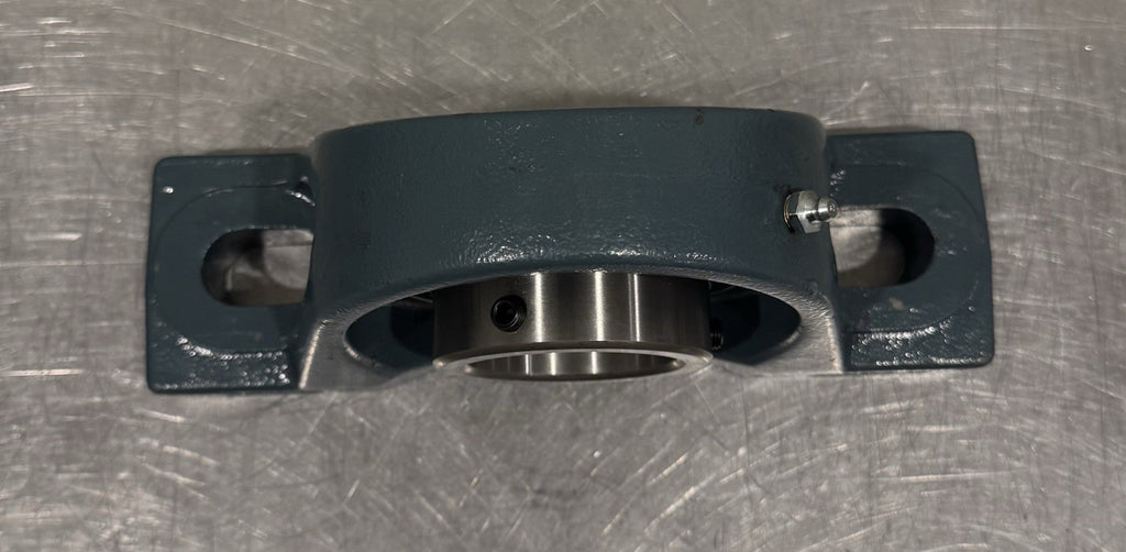 AMI PX12 Pillowblock Bearing 2-Bolt Mount UCX12-39 NEW! SHIPS FREE!