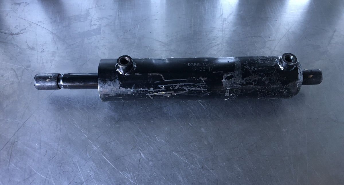 Dana Spicer R30SL117-1X Hydraulic Steer Cylinder NEW! FREE SHIPPING!!!