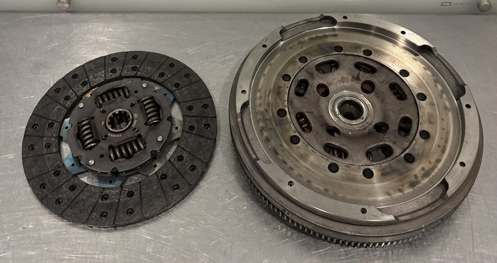 Luk 415 0229 10 Flywheel W/ 332 0015 10 Disc NEW! FREE SHIPPING!