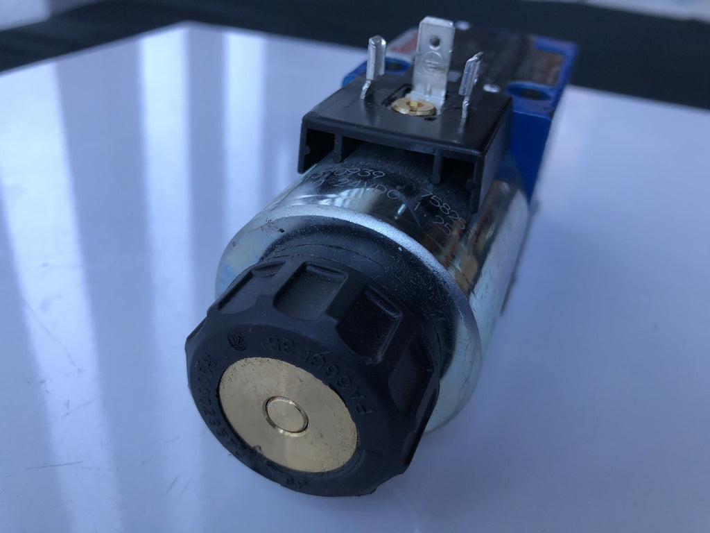 Rexroth 4WE6D62/EG24N9K4/T12S099 Directionl Spool Valve Hydraulic R900921285 NEW