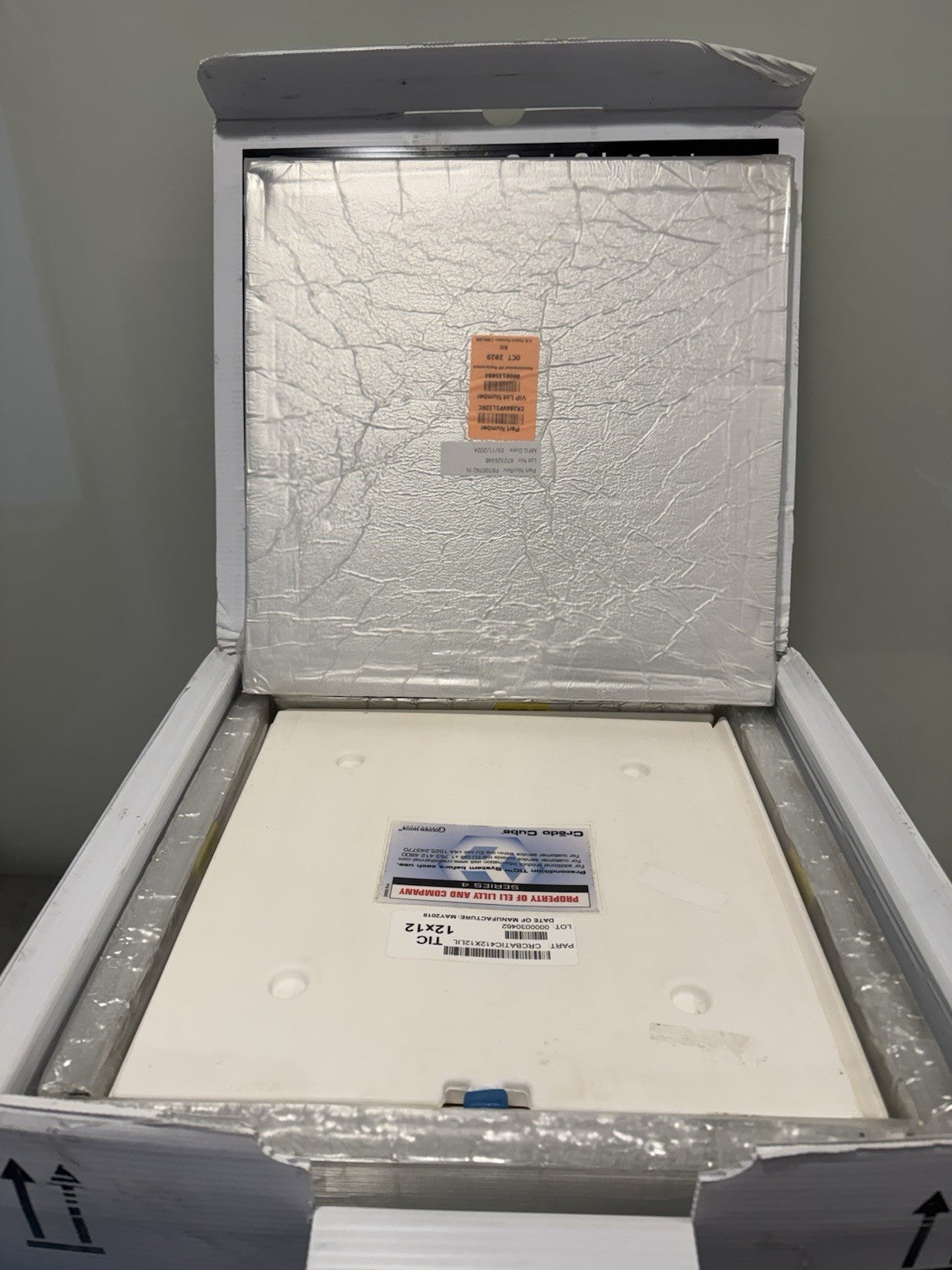 Credo Cube 80004 Interior 12x12x12 Exterior Roughly 16x16x18 USED! SHIPS FREE!