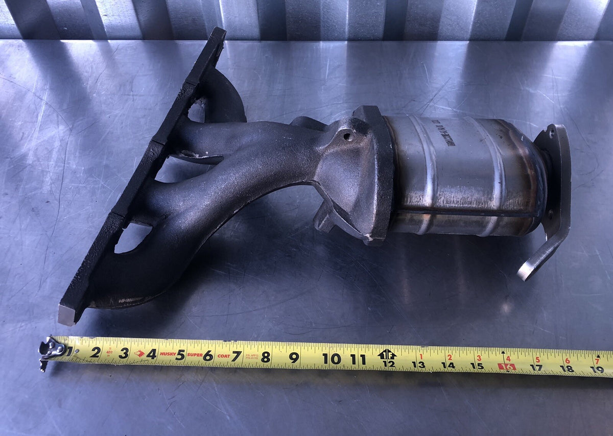 EMCC774891 Exhaust Manifold W/ Catalytic Converter NEW! FREE SHIPPING!!